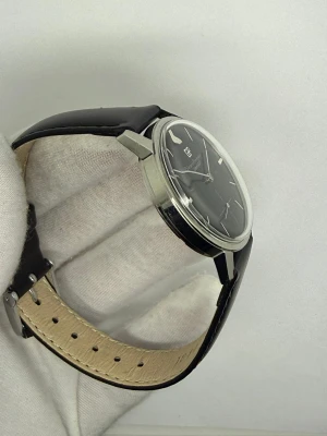 Girard-Perregaux Sea Hawk Manual Wind 34mm Stainless Steel Black Dial 9043B 1960s