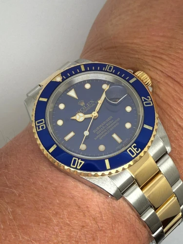 Rolex Submariner Date Bluesy 40mm Stainless Steel & 18ct Yellow Gold 16613 2002 Full Collectors Set