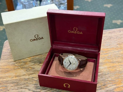 Omega Jumbo Manual Wind 37.5mm 18ct Rose Gold Silver Dial 2620 1947