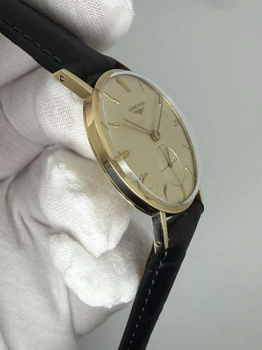 Longines Manual Wind 32mm Solid 9ct Gold Sub Seconds 1965