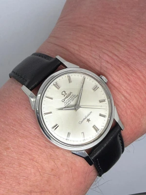 Omega Constellation Automatic Chronometer 34mm Stainless Steel Silver Dial Dog Leg Lugs 167.005 1963