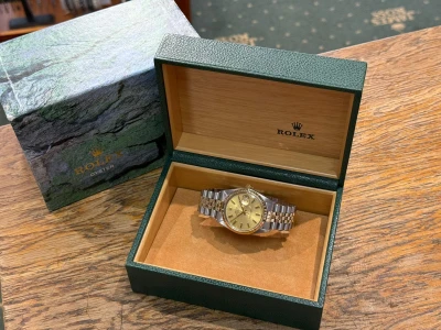 Rolex Oyster Perpetual Datejust 36mm Stainless Steel & 18ct Yellow Gold Jubilee Champagne Dial 16013 1979