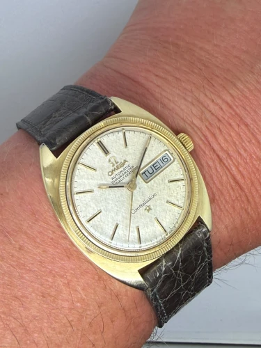 Omega Constellation Automatic Chronometer 35mm Gold Capped Silver Linen Dial 168.029 1968