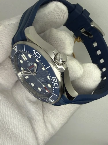 Omega Seamaster Diver 300M 42mm Stainless Steel Blue Dial 210.32.42.20.10.001 2026