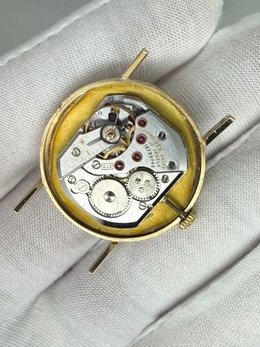 Longines Manual Wind 32mm Solid 9ct Gold Sub Seconds 1965
