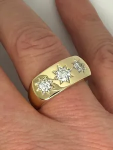 9ct Yellow Gold Gents Three Stone Diamond Gypsy Ring 1.09ct