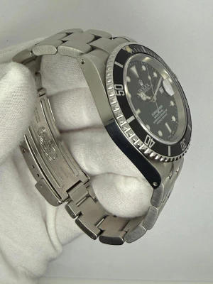 Rolex Submariner Date 40mm Stainless Steel Black Dial & Bezel 16610 2002