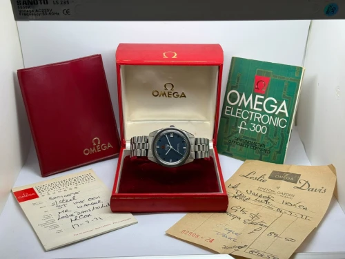 Omega Electronic f300 Chronometer 36mm Blue Dial 198.001 1971