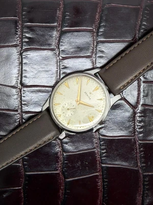 Zenith Manual Wind 36mm Stainless Steel Silver Dial Gold Furniture 1950s