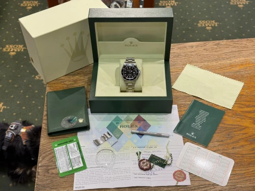 Rolex Sea-Dweller 4000 40mm Stainless Steel 16600 2006 Full Collectors Set