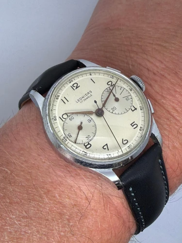 Leonidas Vintage Chronograph 35mm Ivory Dial Landeron Calibre 248 Late 1940s–Early 1950s