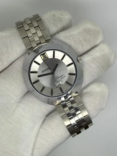Enicar Sherpa Star Automatic Day-Date 38mm Stainless Steel Silver Dial 257-02-01 1970s