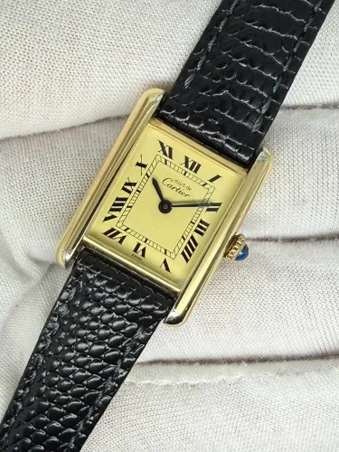 Must de Cartier Tank 19mm Gold-Plated Silver Champagne Dial Manual Wind 1980