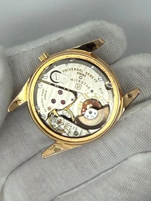 Universal Geneve Polerouter Deluxe 35mm 18ct Rose Gold Automatic 10357-1 1950s